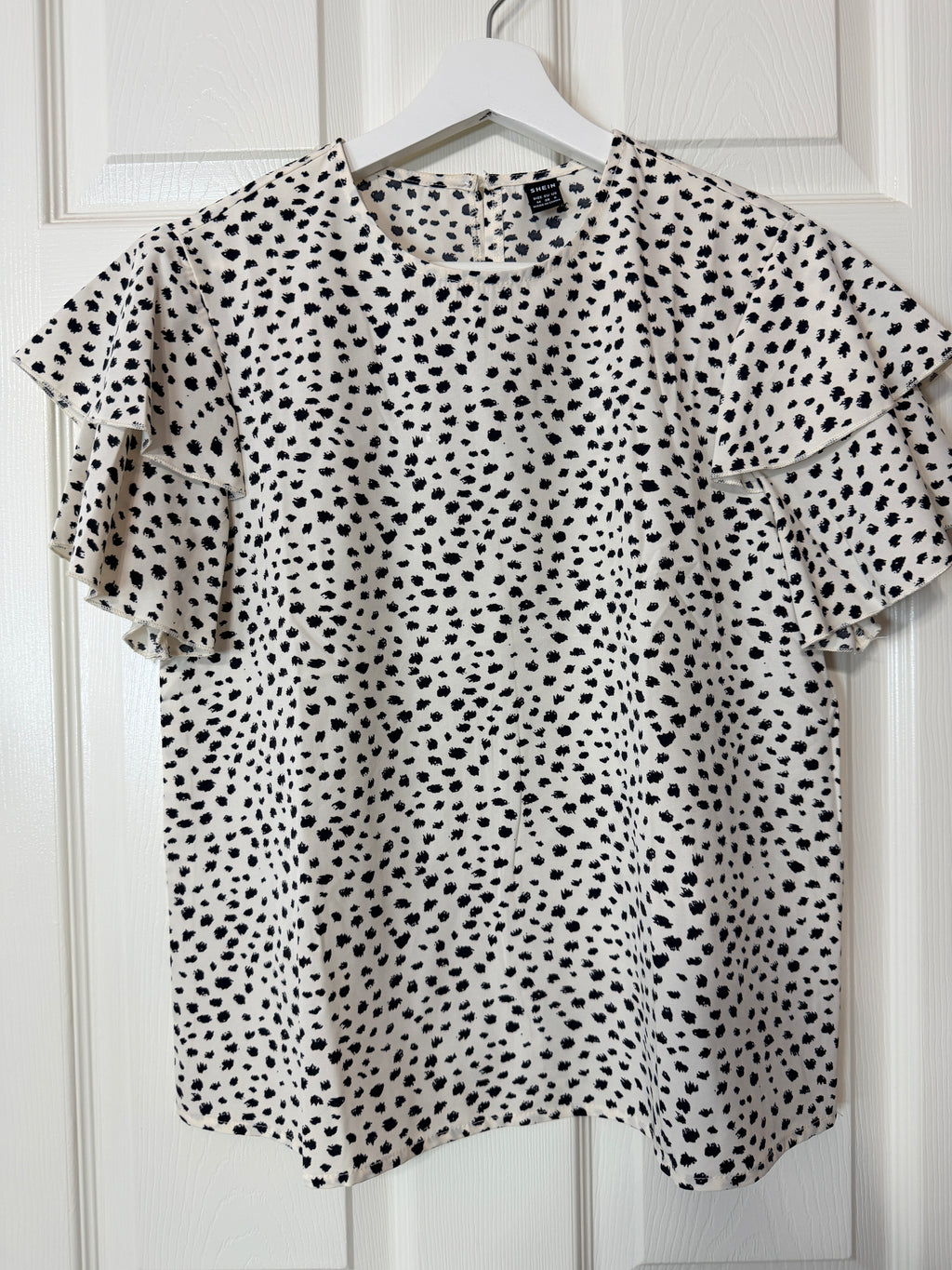 Lightweight Dressy Top size medium