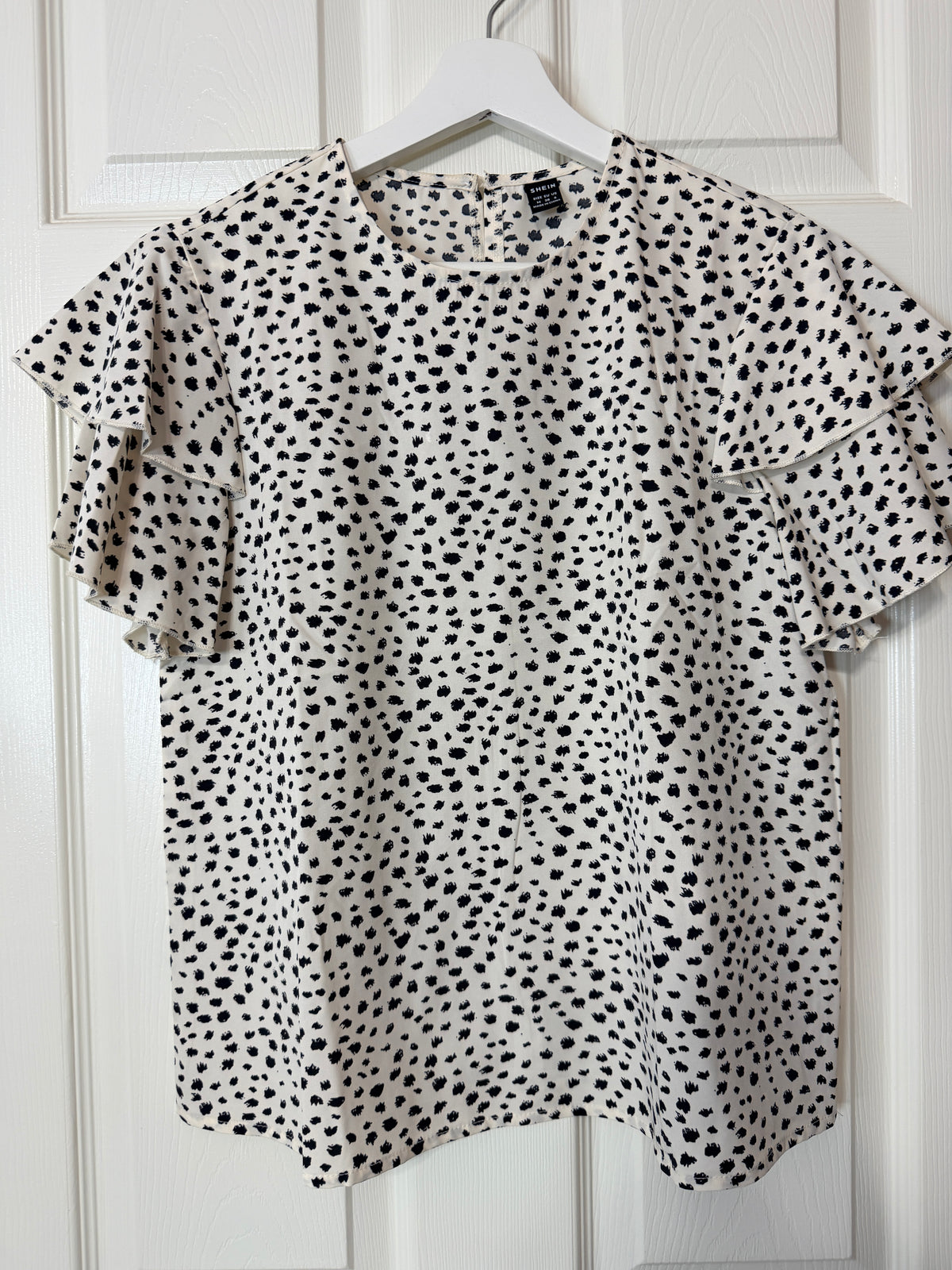 Lightweight Dressy Top size medium