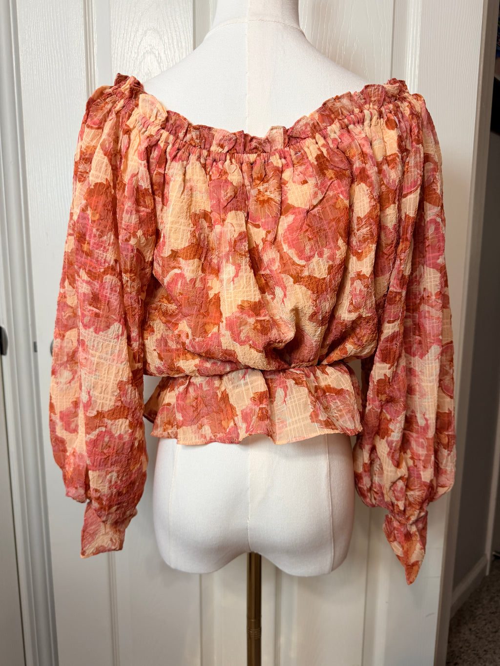Flying Tomato Off-the-Shoulder Peplum Top Size Small