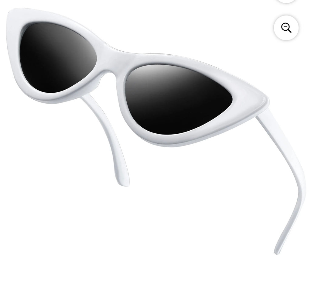 Whitw retro cat-eye sunglasses (30-day rental)