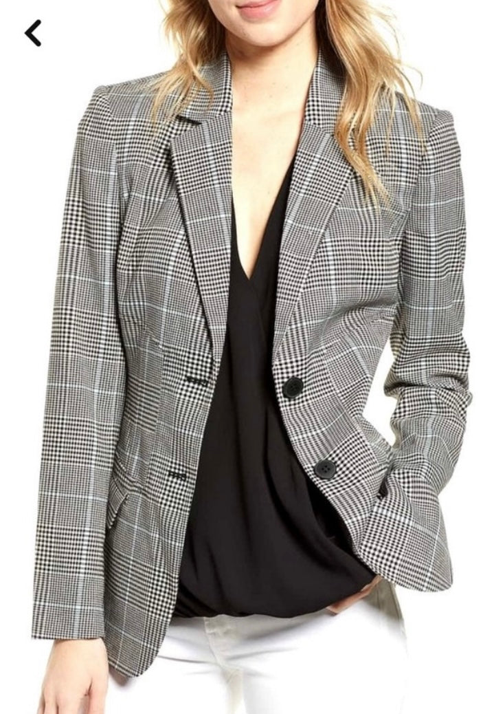 Chelsea 28 Plaid Blazer